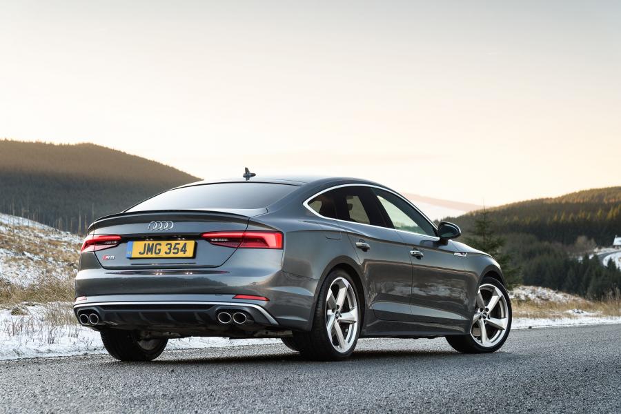  Audi S5 Sportback 2017 года  (UK) (фото 8 из 40)